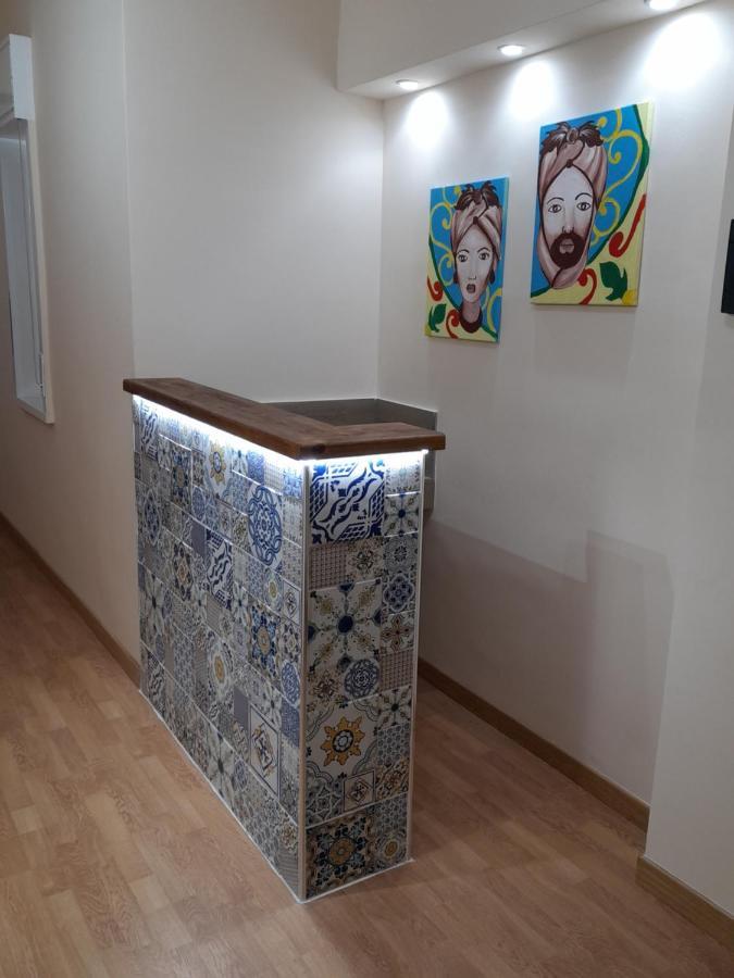 Milazzo: La Porta Delle Eolie Acomodação com café da manhã Exterior foto